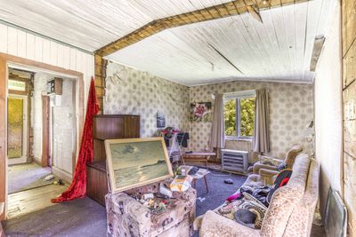 12 Ettrick Street, Nightcaps, Southland | Tall Poppy 