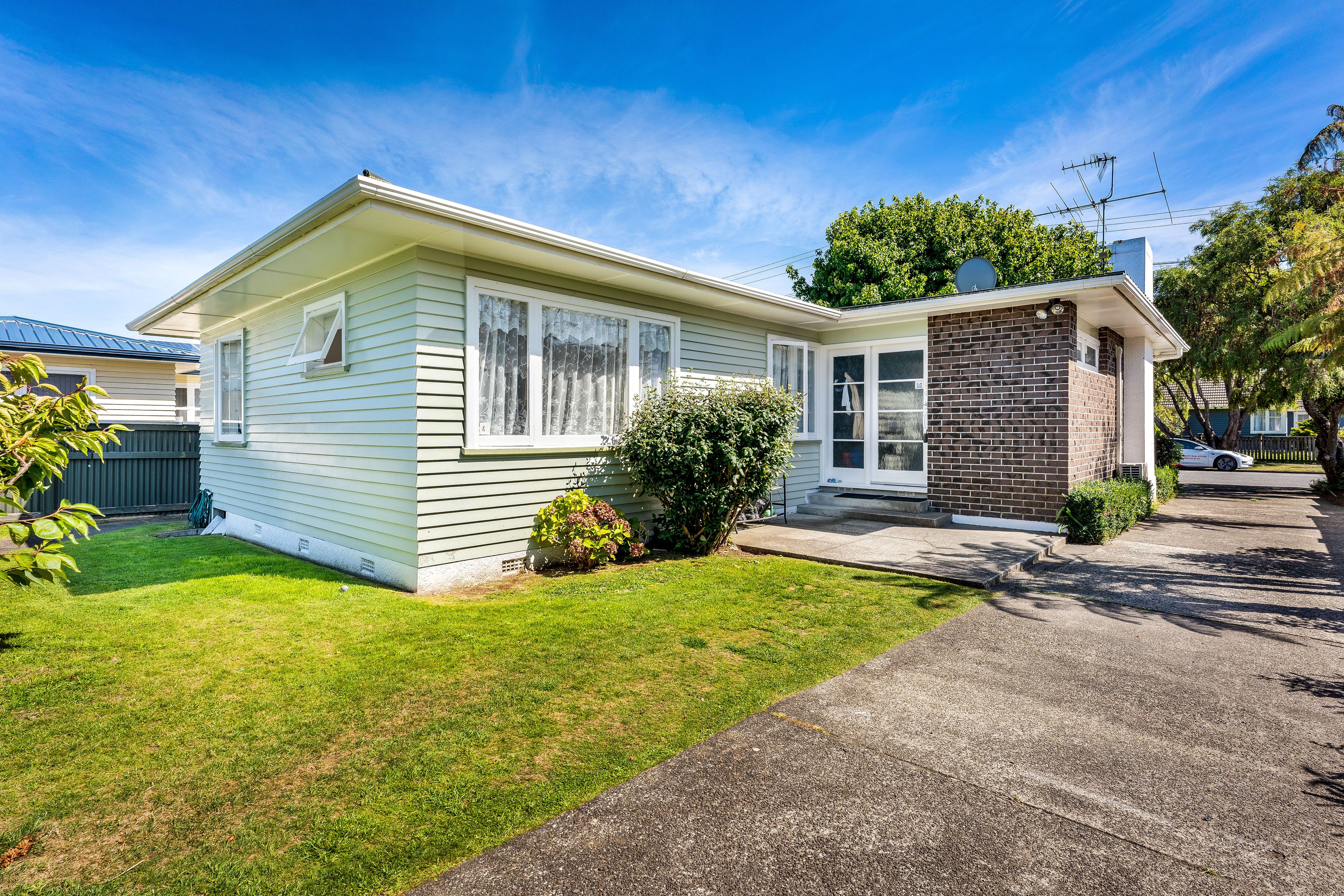200 Taita Drive, Avalon, Lower Hutt City, Wellington | Tall Poppy