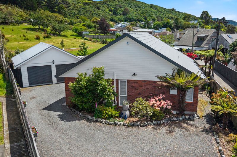 2/21 Sharpe Crescent, Wainuiomata, Lower Hutt City