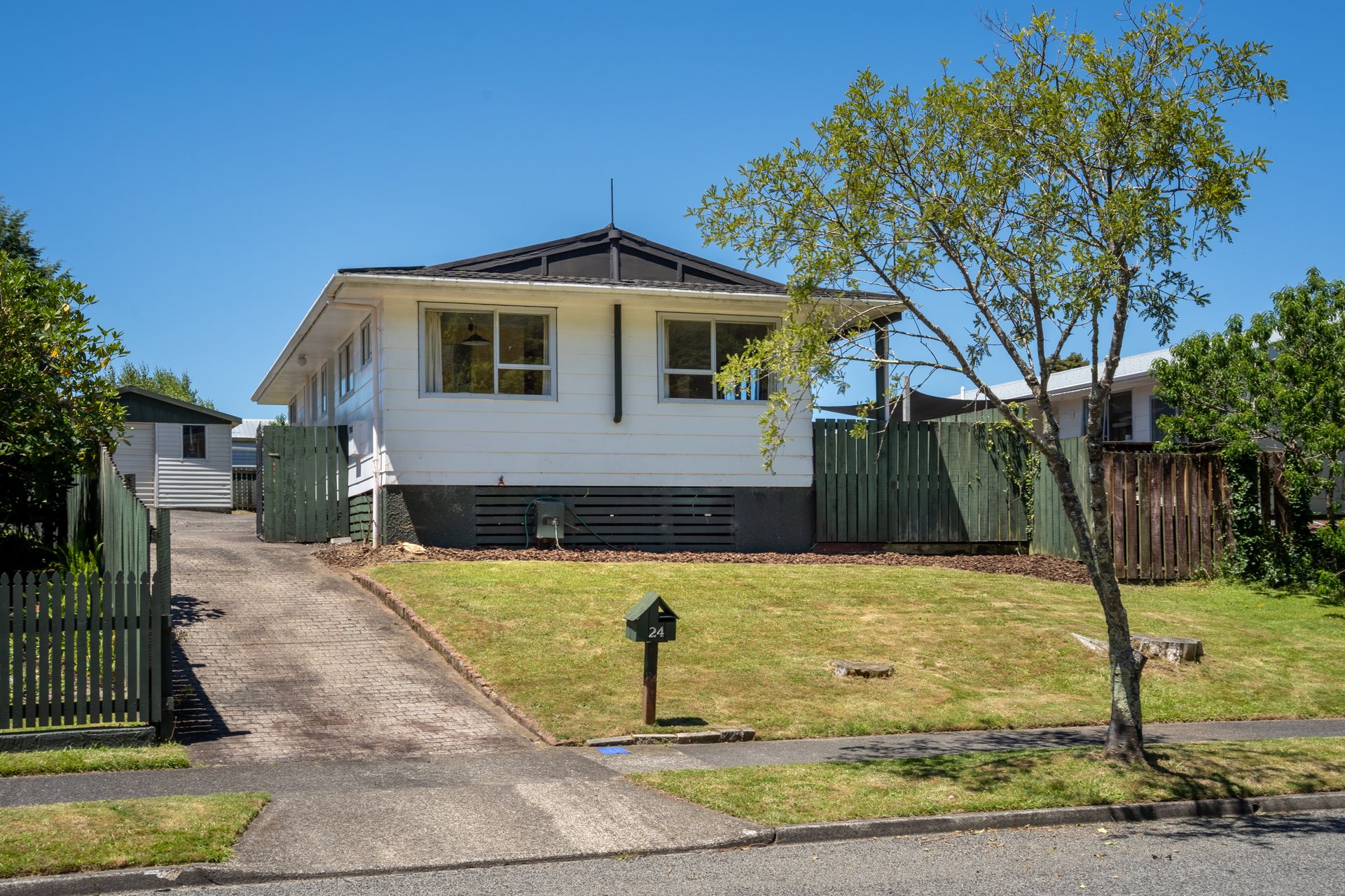 24 Hartford Crescent, Totara Park, Upper Hutt City, Wellington | Tall Poppy
