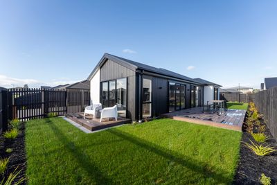 21 Brooklands Street, Burwood, Christchurch City, Canterbury | Tall Poppy 