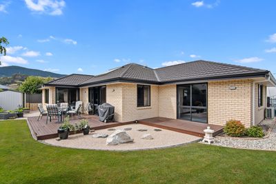 31 Cambelldon Crescent, Stoke, Nelson | Tall Poppy 
