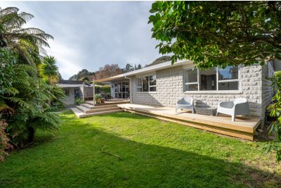 2/388 Hardy Street, Maitai, Nelson | Tall Poppy 