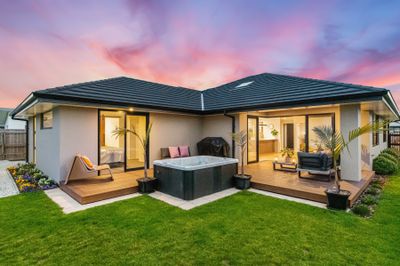 35 Carmine Crescent, Richmond, Tasman, Nelson | Tall Poppy 