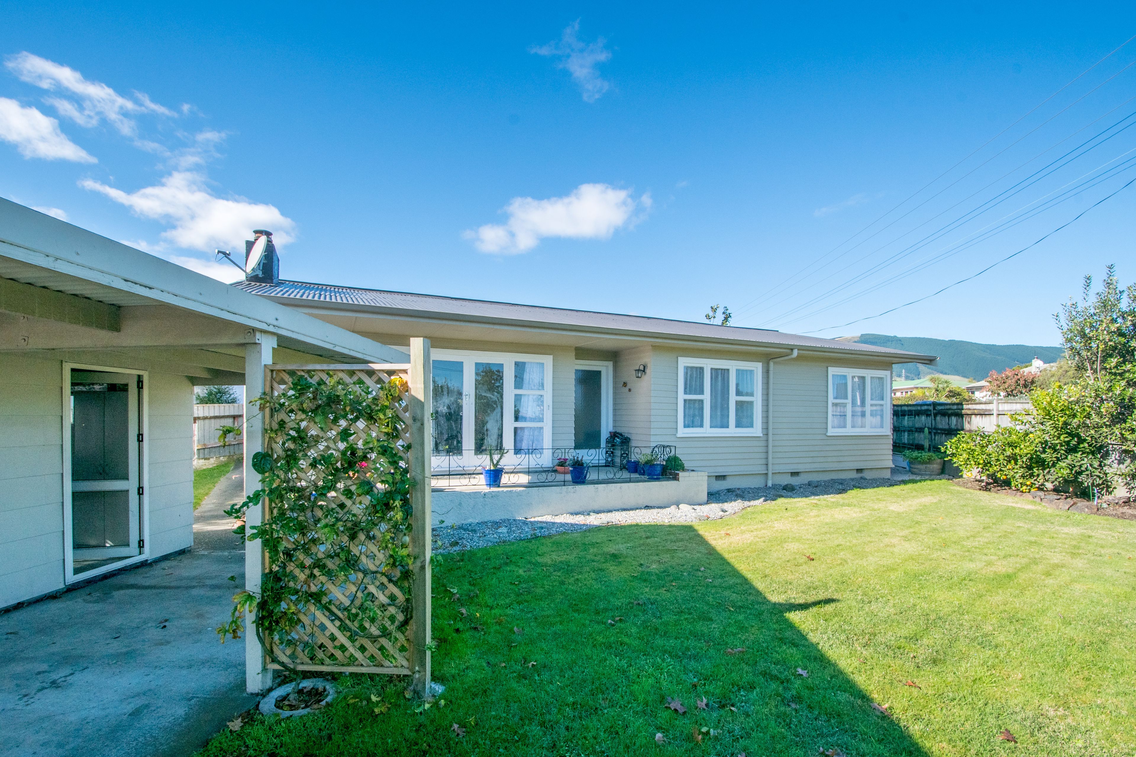 285A Nayland Road, Stoke, Nelson | Tall Poppy