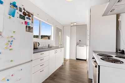 2/110 Parkers Road, Tahunanui, Nelson | Tall Poppy 