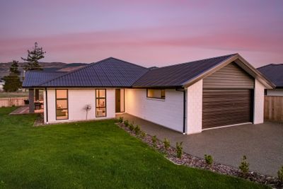 55 Oakdale Grove, Richmond, Tasman, Nelson | Tall Poppy 