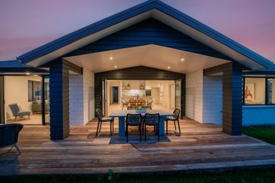 55 Oakdale Grove, Richmond, Tasman, Nelson | Tall Poppy 