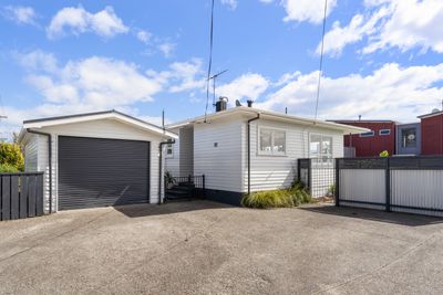 25 Gilbert Street, Richmond, Tasman, Nelson | Tall Poppy 
