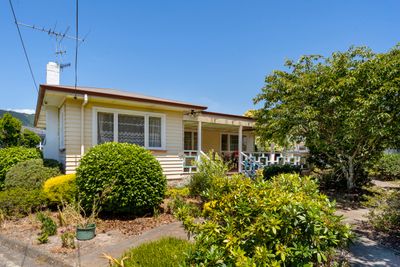 11 Coleman Street, Richmond, Tasman, Nelson | Tall Poppy 
