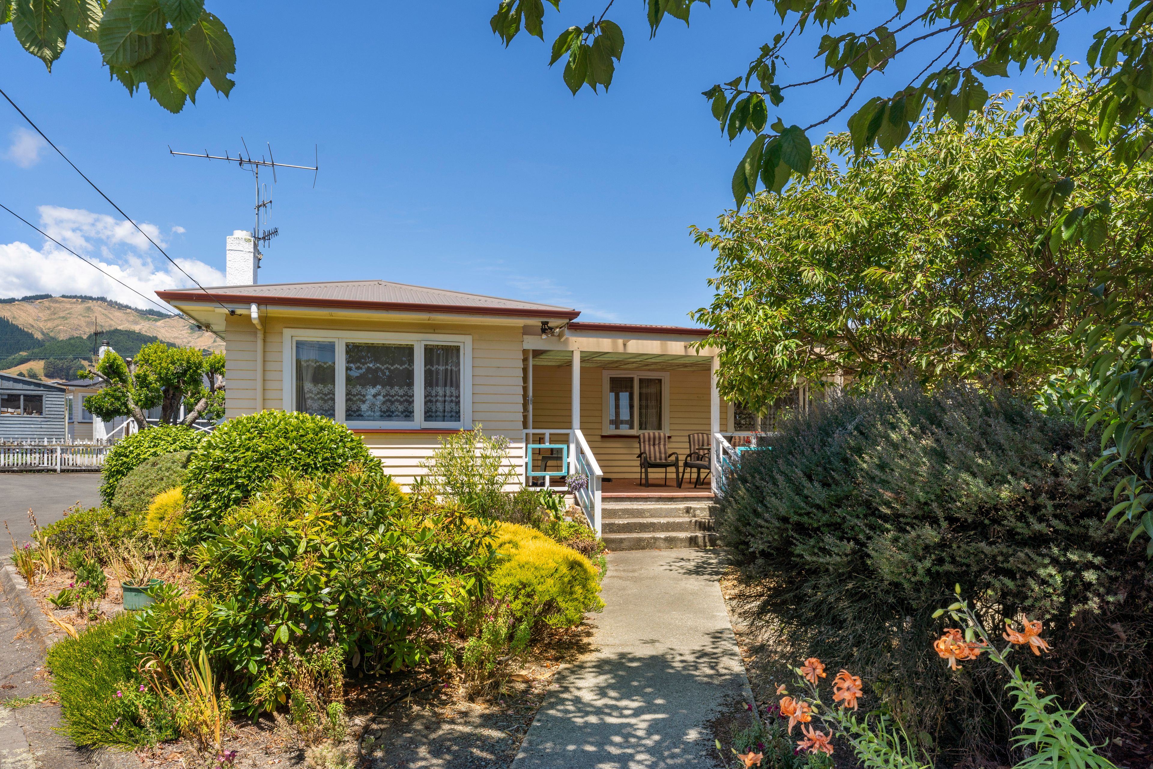 11 Coleman Street, Richmond, Tasman, Nelson | Tall Poppy
