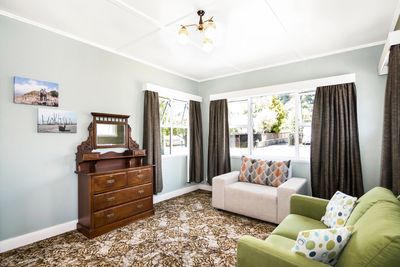 220 Kawai Street, Nelson South, Nelson | Tall Poppy 