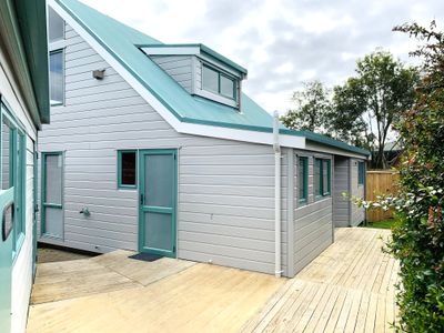 402 Suffolk Road, Stoke, Nelson | Tall Poppy 