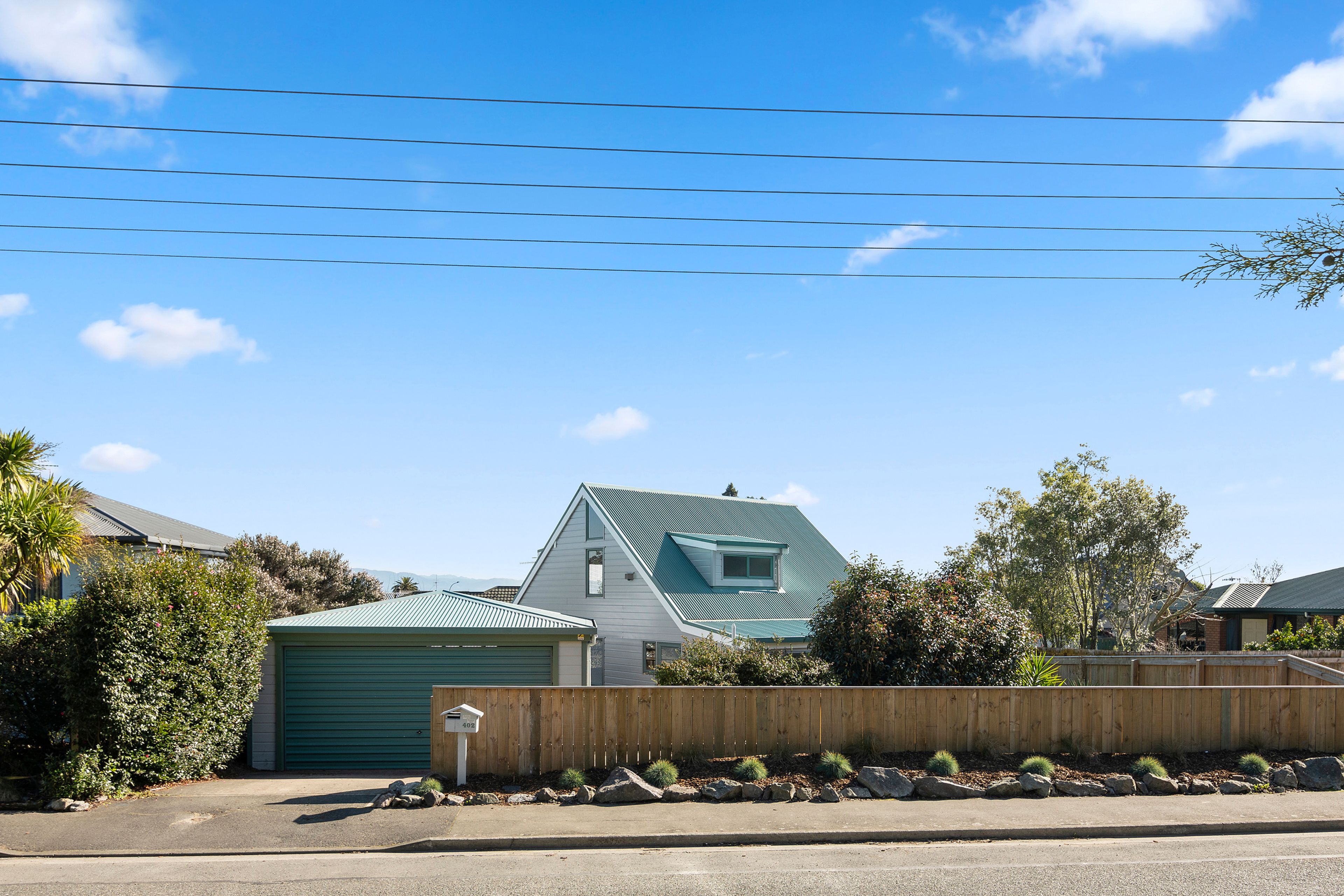 402 Suffolk Road, Stoke, Nelson | Tall Poppy