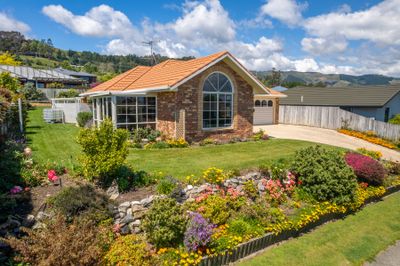 53 Kingsford Drive, Stoke, Nelson | Tall Poppy 