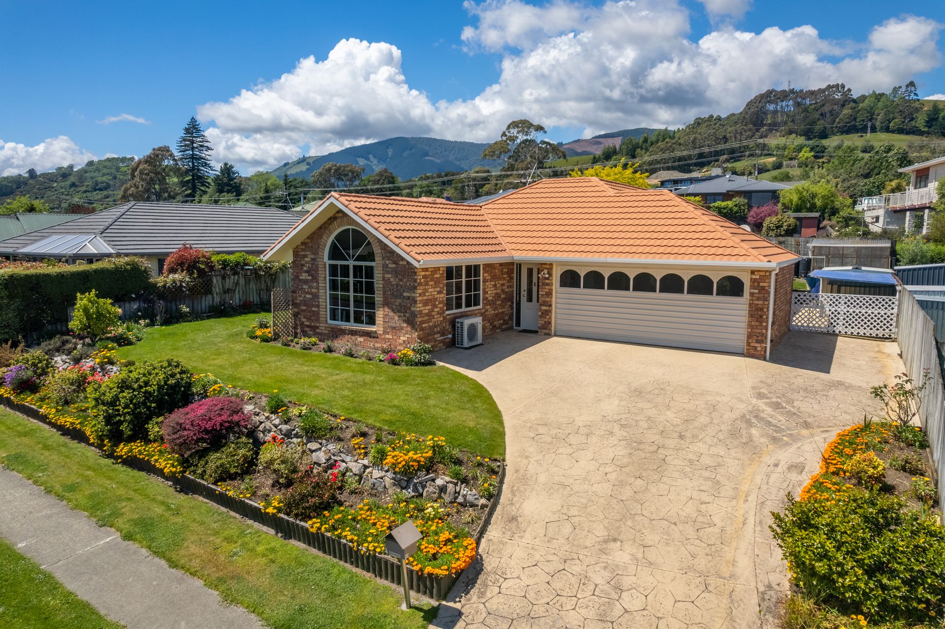 53 Kingsford Drive, Stoke, Nelson | Tall Poppy