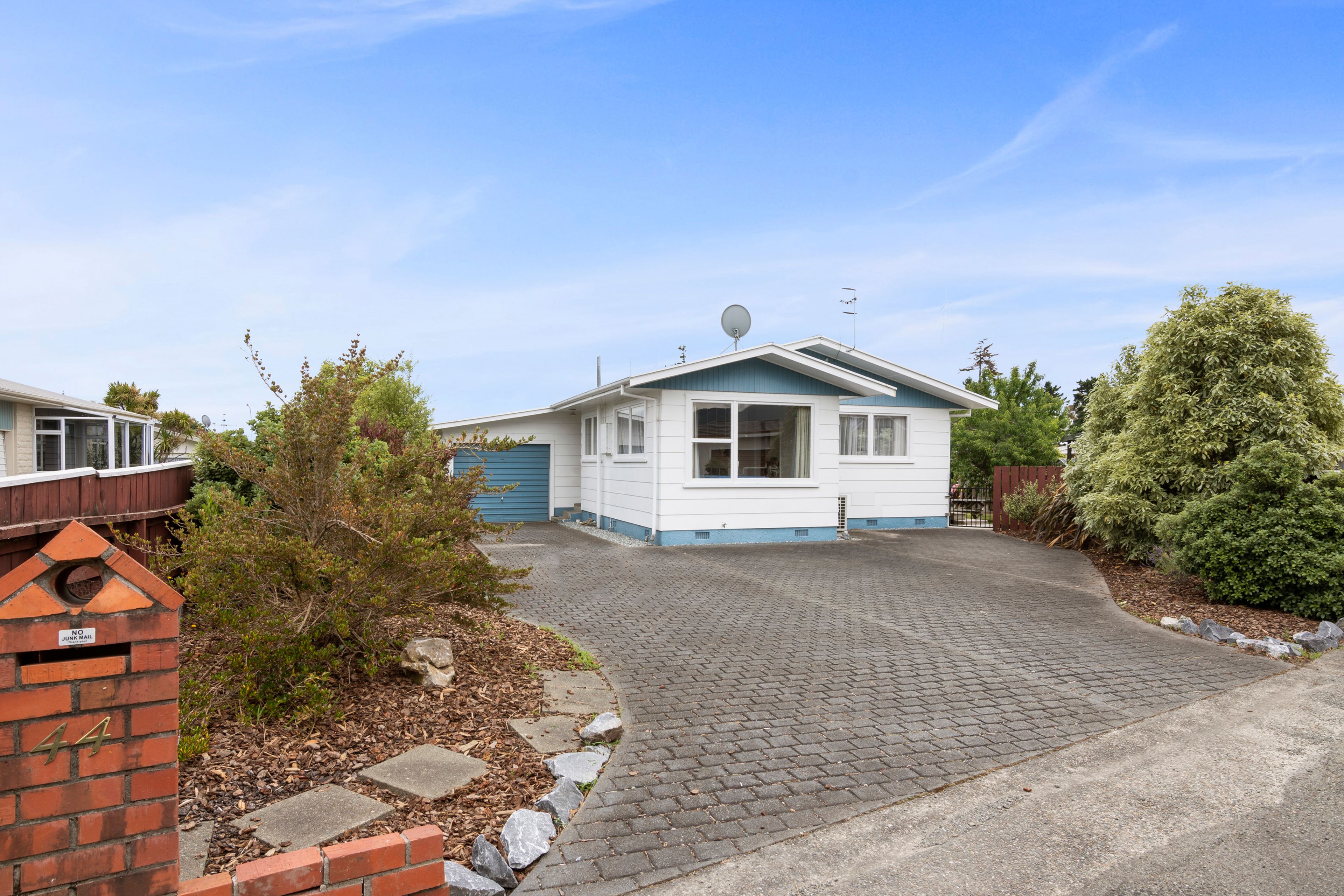 44 Leicester Street, Stoke, Nelson | Tall Poppy