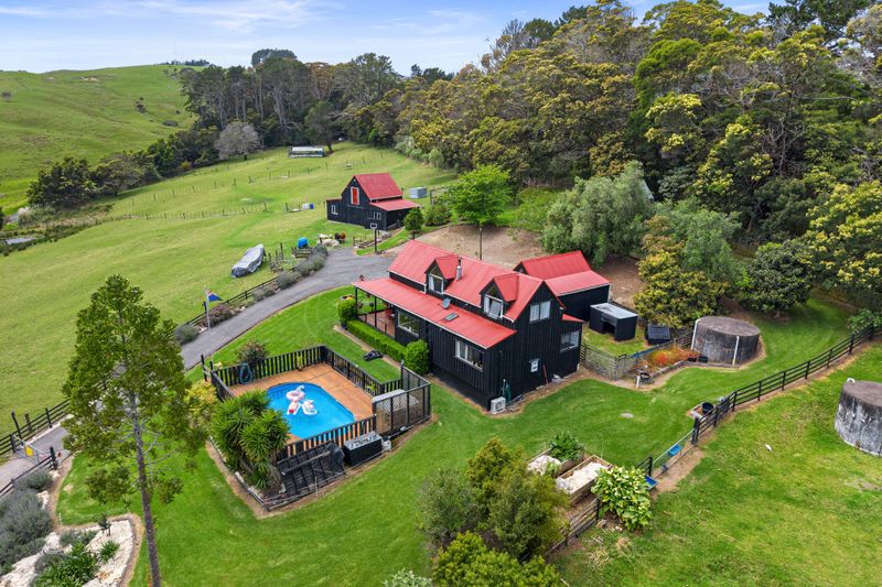 15 Barr Road, Makarau, Rodney