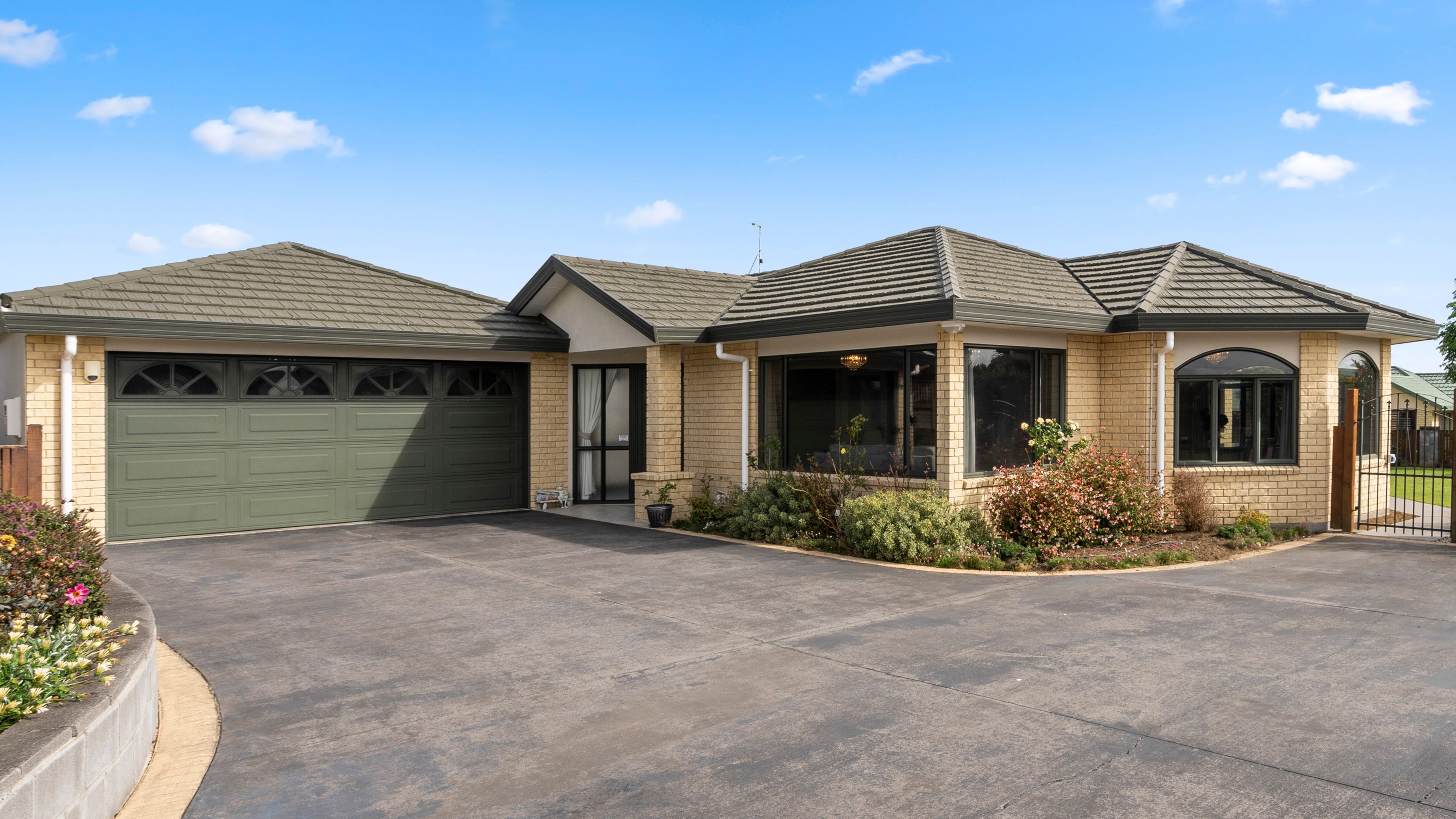 10 Whalers Rise, Whalers Gate, New Plymouth, Taranaki | Tall Poppy