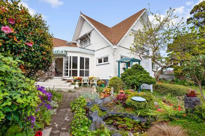 81 Belt Road, New Plymouth, Taranaki | Tall Poppy 