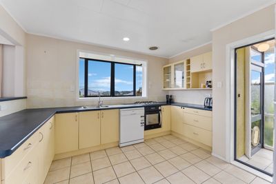 3 Hillcrest Street, Glen Avon, New Plymouth, Taranaki | Tall Poppy 