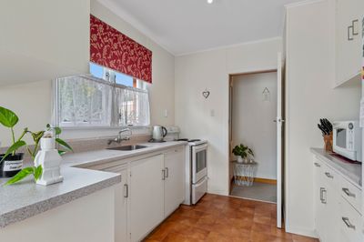 2/87 Brougham Street, New Plymouth, Taranaki | Tall Poppy 