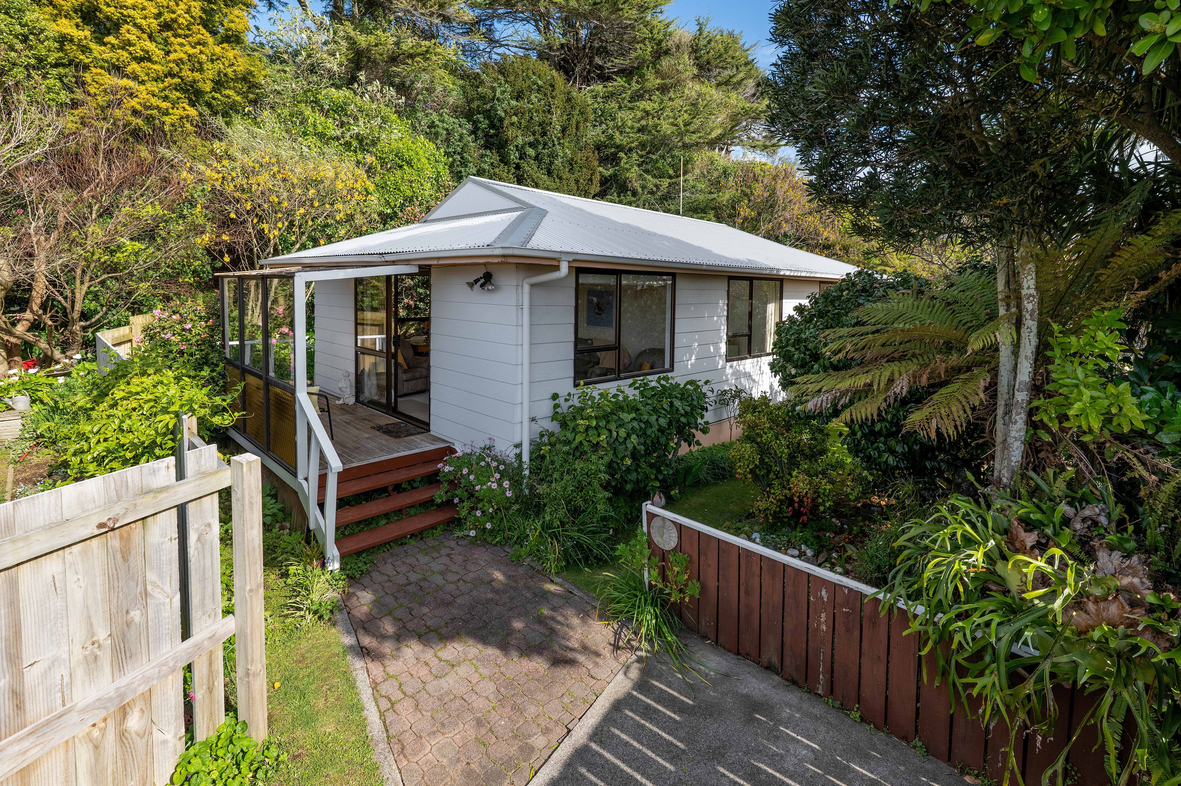 1/12 Atiawa Street, Glen Avon, New Plymouth, Taranaki | Tall Poppy