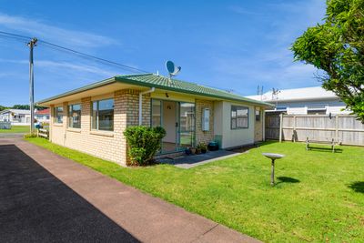 21 Clemow Road, Fitzroy, New Plymouth, Taranaki | Tall Poppy 