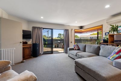 33 Beaumont Crescent, Frankleigh Park, New Plymouth, Taranaki | Tall Poppy 