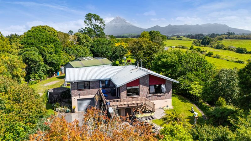115 Alfred Road, Egmont Village, New Plymouth