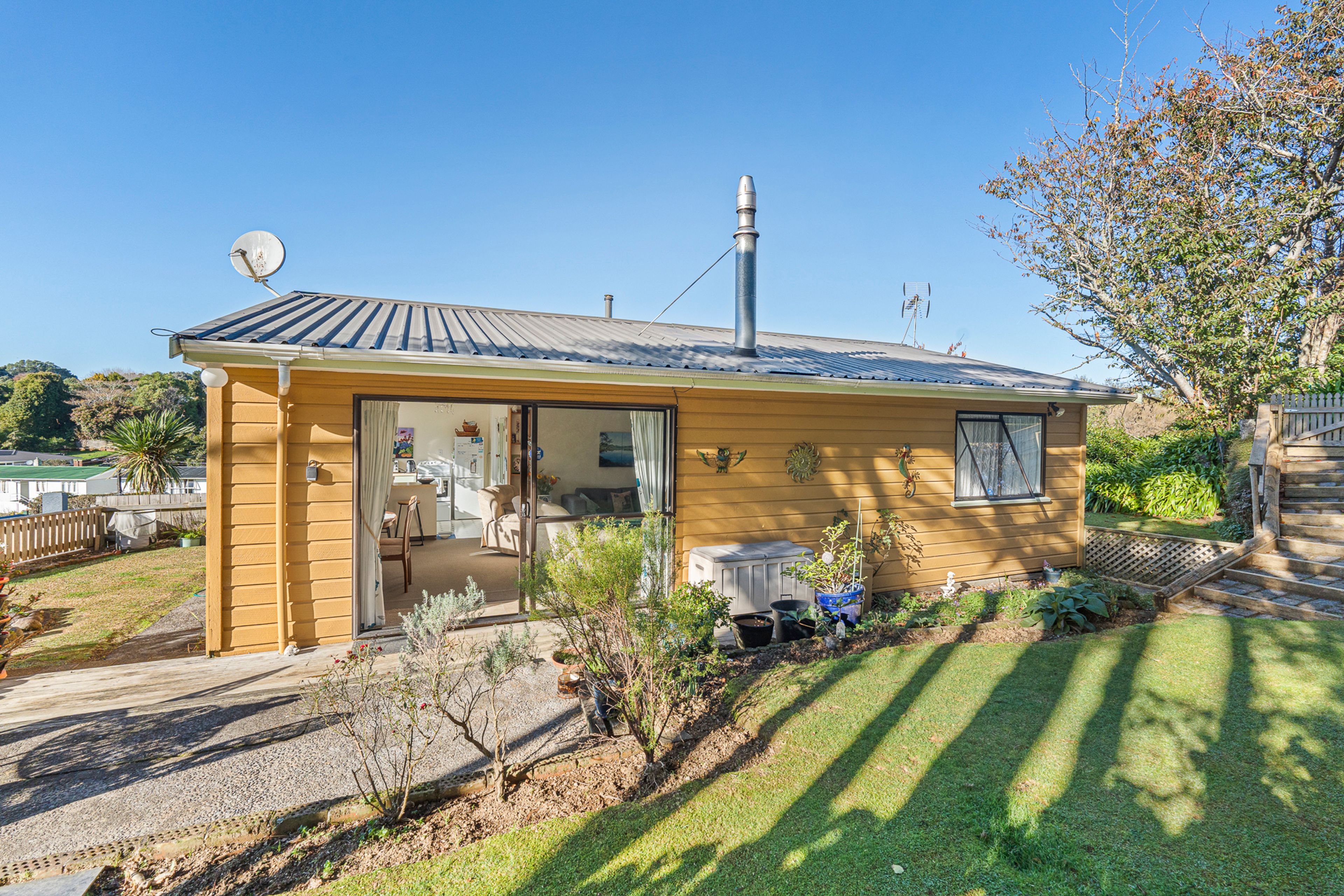 24A Kenmore Street, Westown, New Plymouth, Taranaki | Tall Poppy