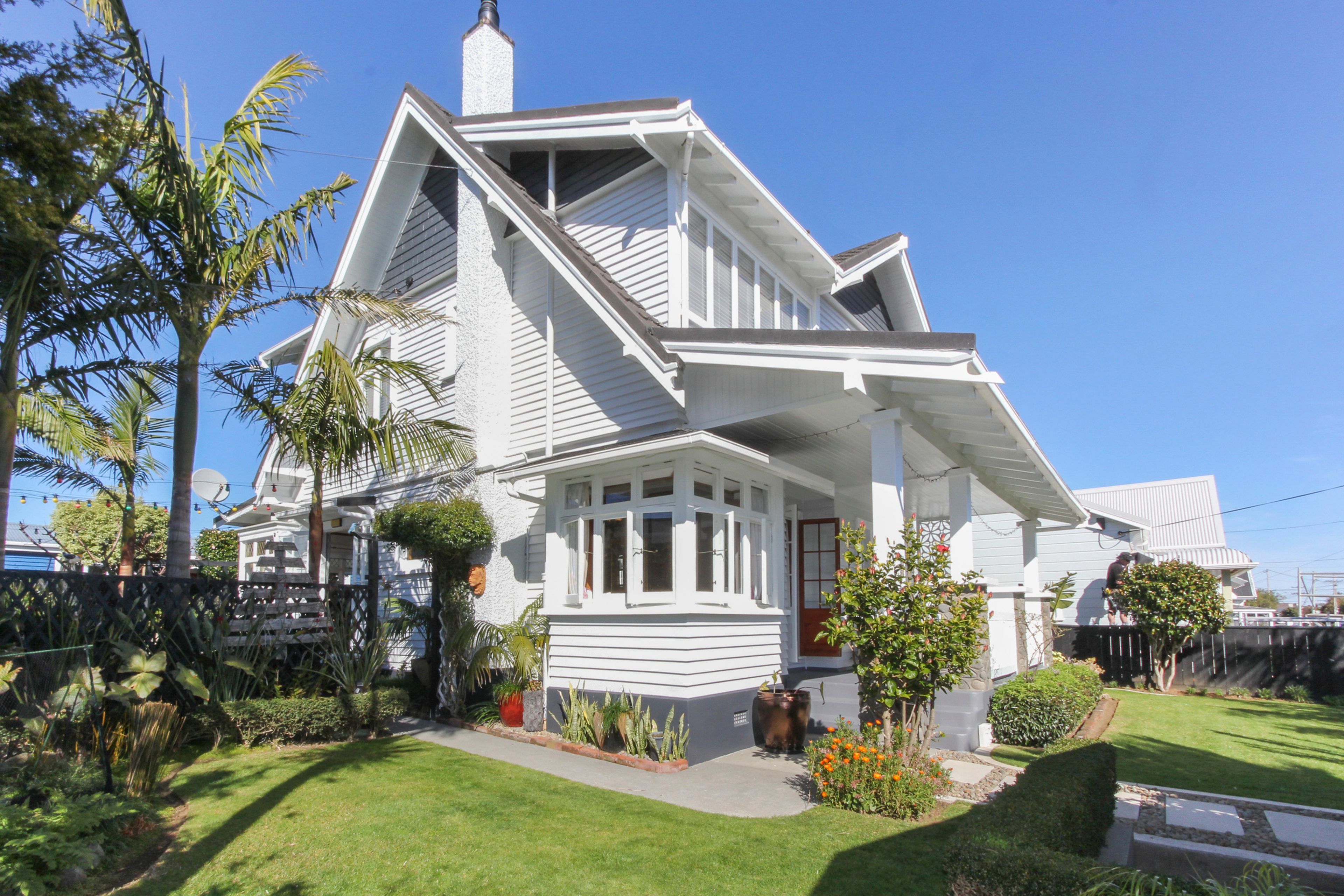 15 Wallace Place, Westown, New Plymouth, Taranaki | Tall Poppy