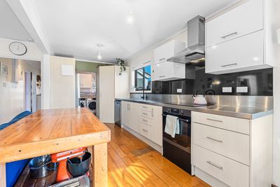 13 Raleigh Street, Vogeltown, New Plymouth, Taranaki | Tall Poppy 