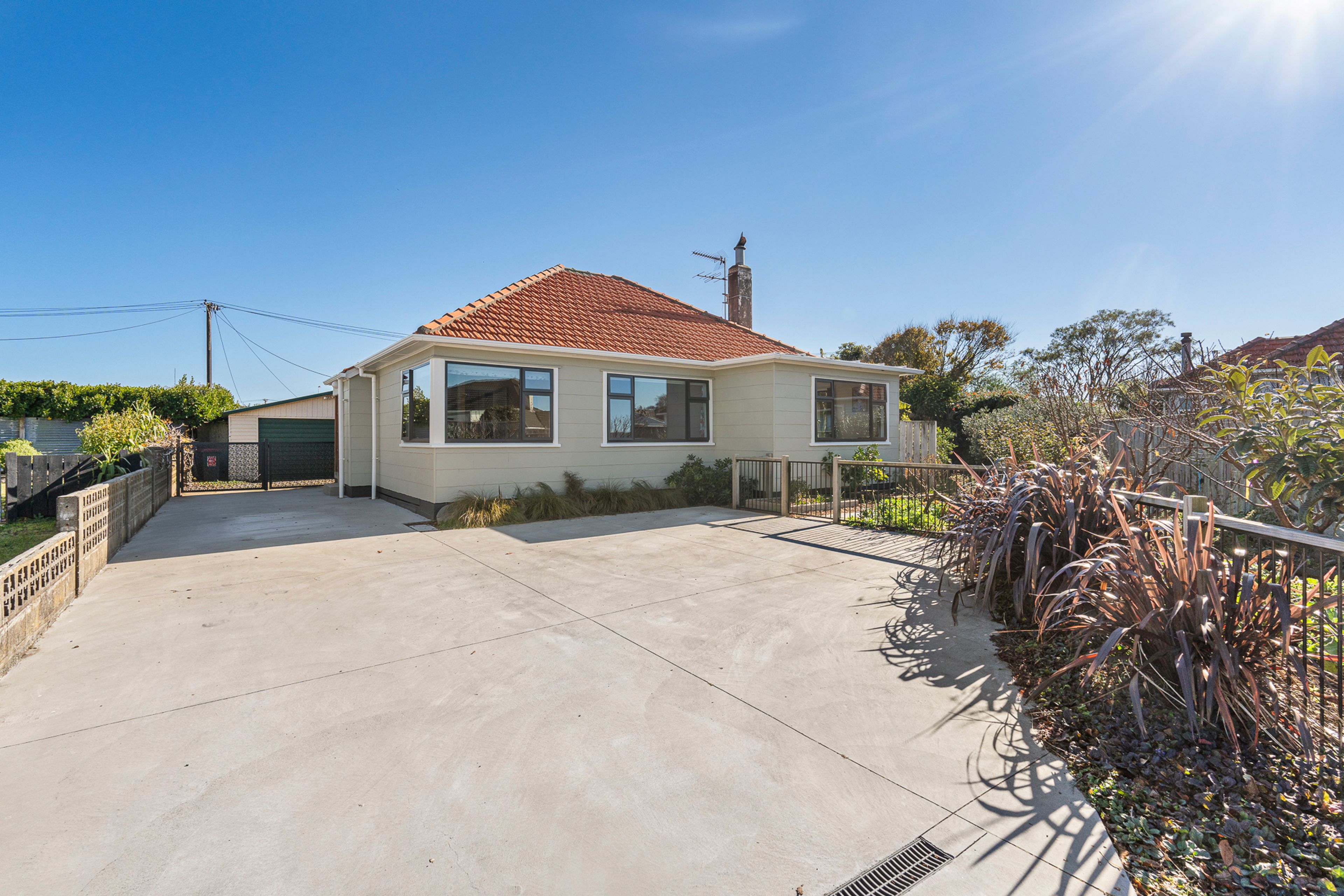 13 Raleigh Street, Vogeltown, New Plymouth, Taranaki | Tall Poppy