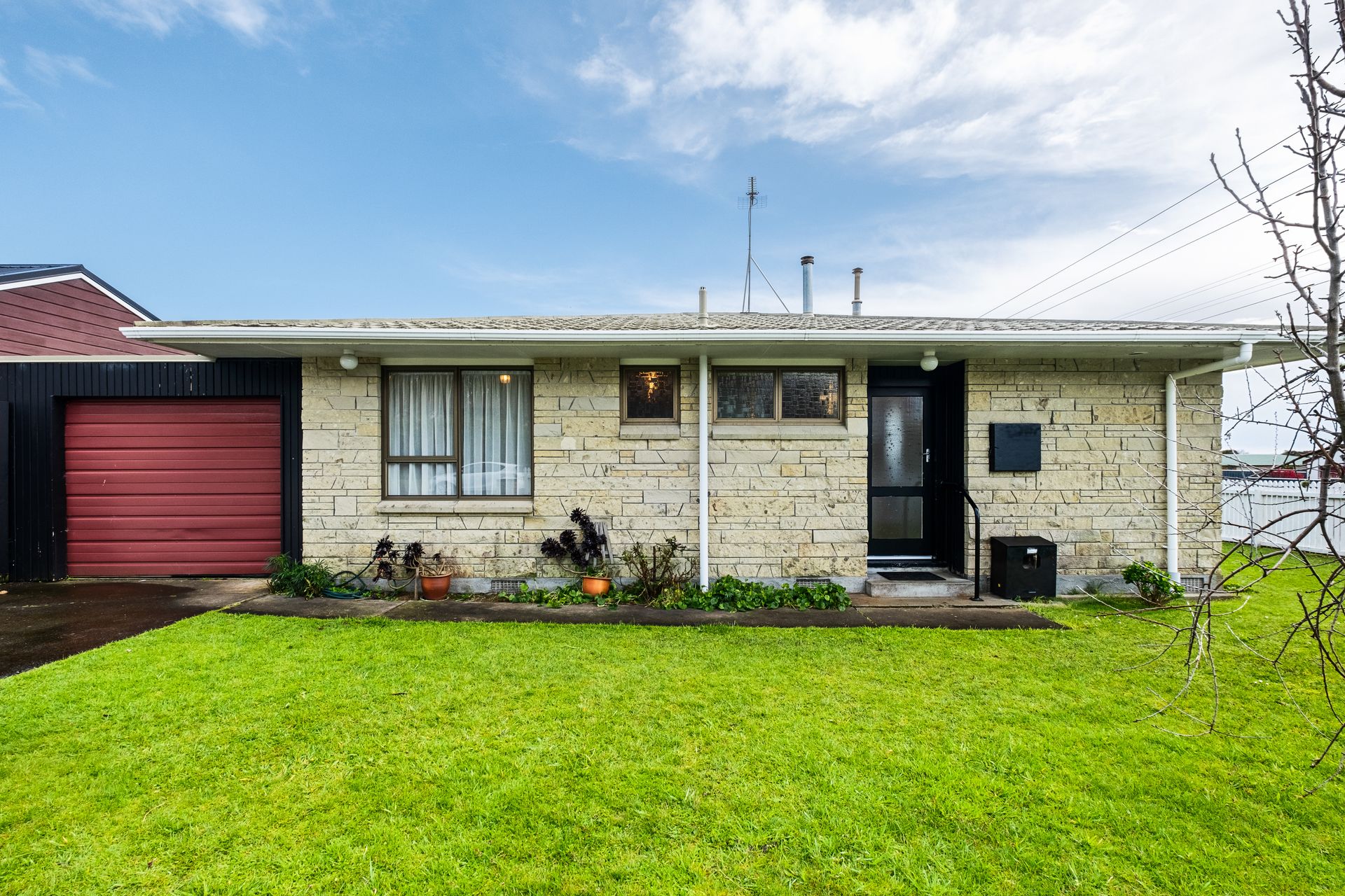 2 Tiverton Crescent, Whalers Gate, New Plymouth, Taranaki | Tall Poppy