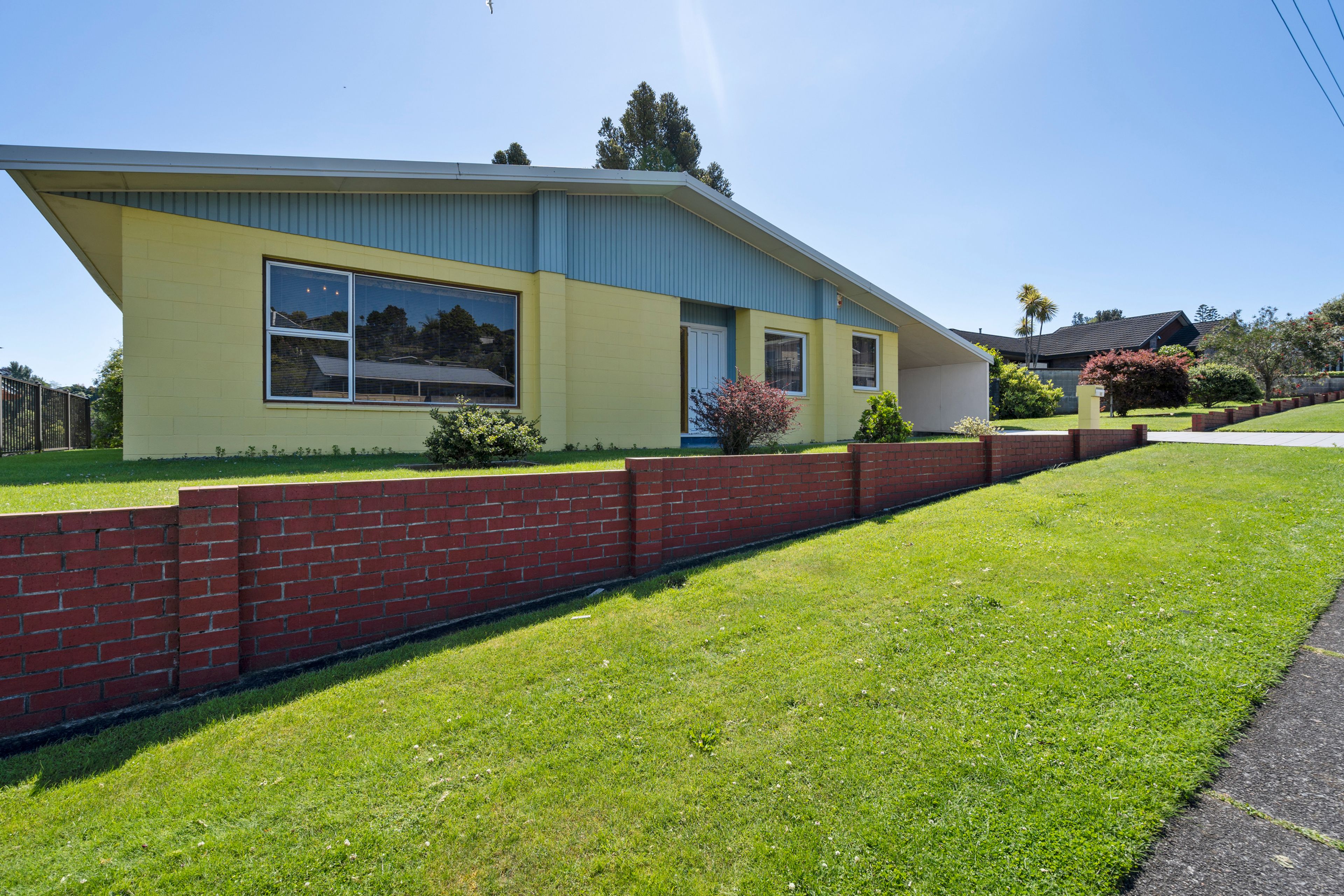 102 Awanui Street, Merrilands, New Plymouth, Taranaki | Tall Poppy