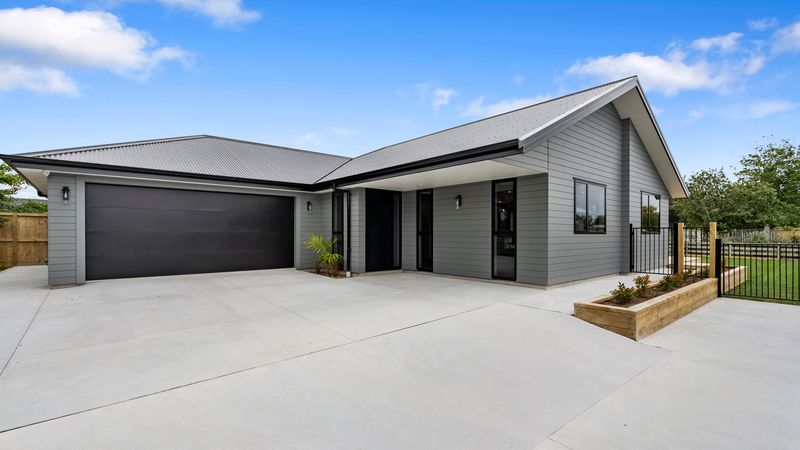 26 Smith St, Lepperton, New Plymouth