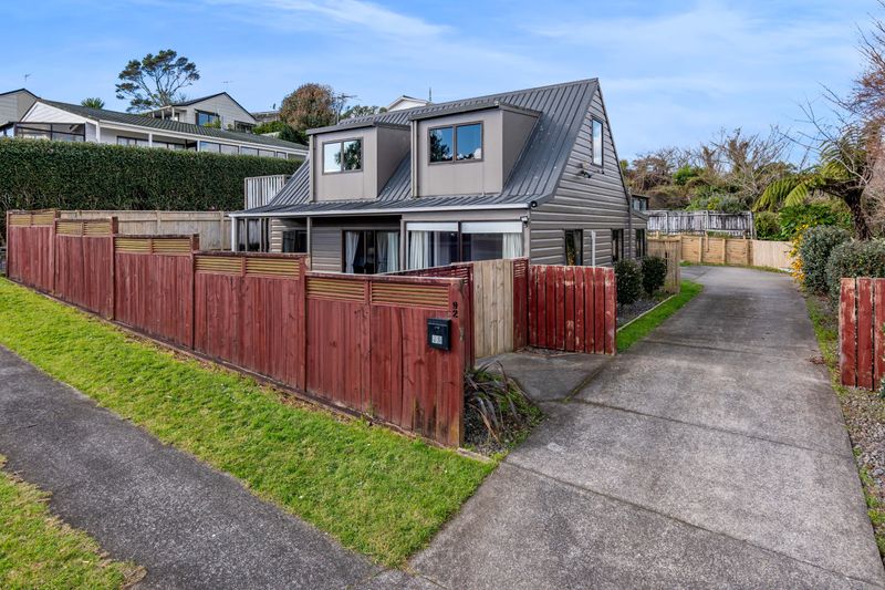 92 Heta Road, Highlands Park, New Plymouth