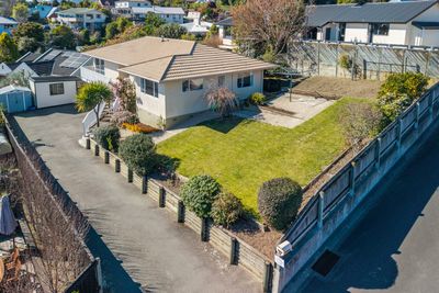 27 Idesia Grove, Richmond, Tasman, Nelson | Tall Poppy 