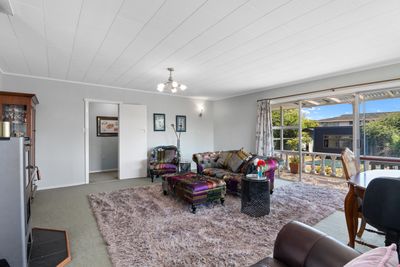 4 Balmoral Place, Stoke, Nelson | Tall Poppy 