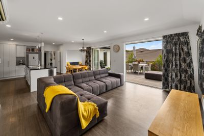 90 Washbourn Drive, Richmond, Tasman, Nelson | Tall Poppy 