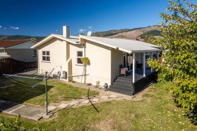 4 Field Place, Richmond, Tasman, Nelson | Tall Poppy 