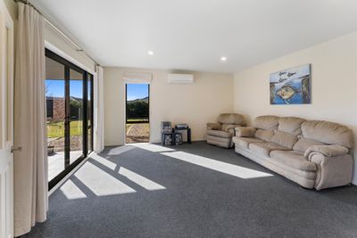 10 Lobank Place, Richmond, Tasman, Nelson | Tall Poppy 