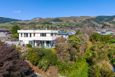 5 Dartmoor Place, Richmond, Tasman, Nelson | Tall Poppy 