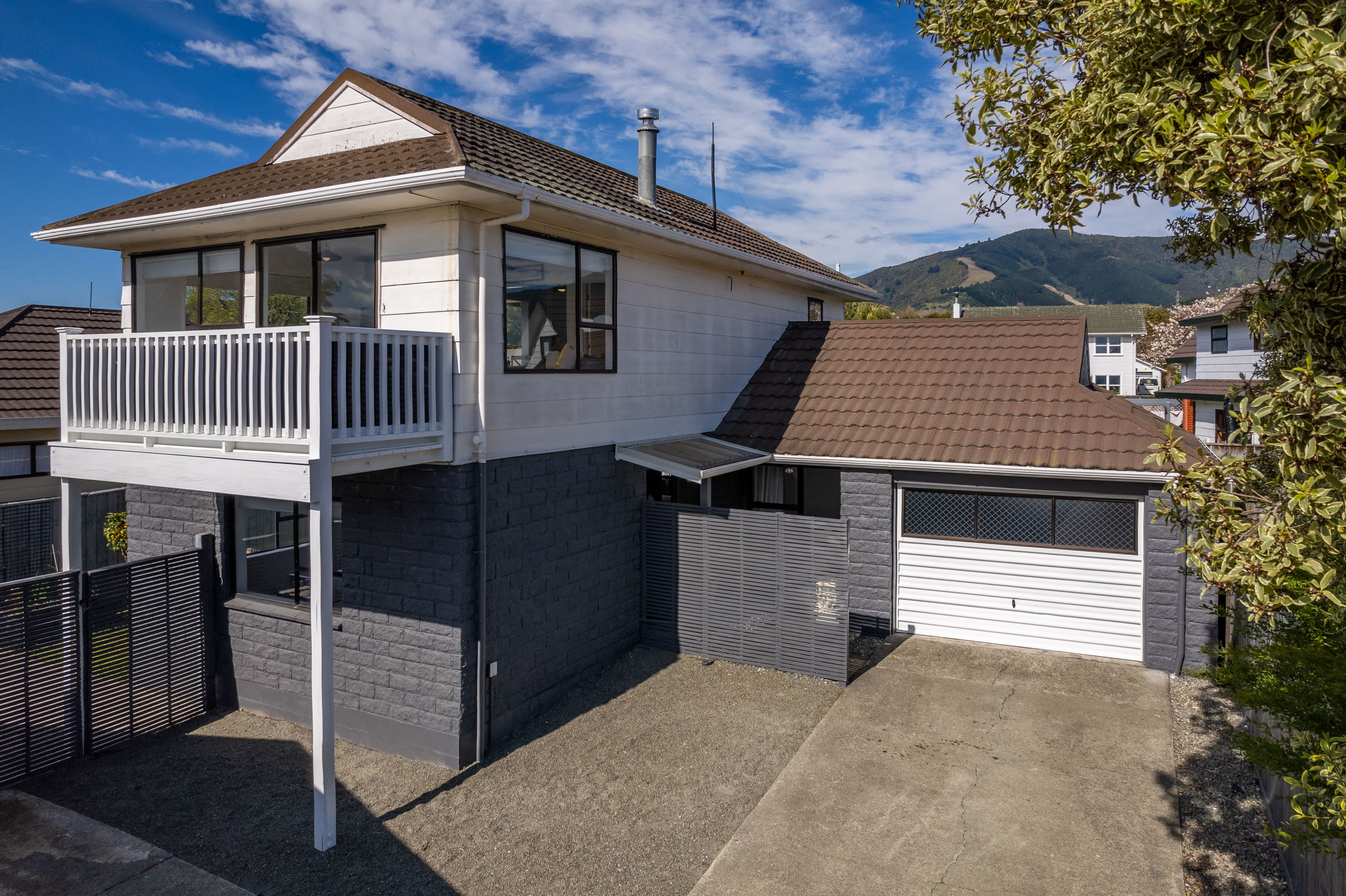 2/271 Nayland Road, Stoke, Nelson | Tall Poppy