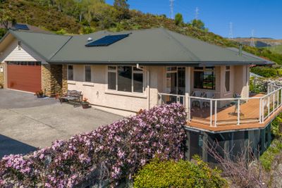 6 Norfolk Place, Stoke, Nelson | Tall Poppy 
