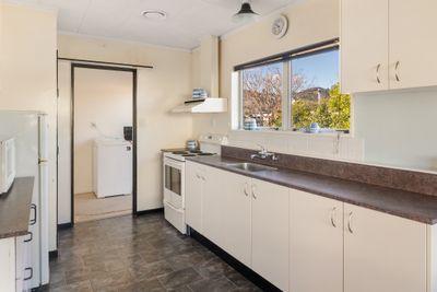3/12 Dundas Street, The Wood, Nelson | Tall Poppy 