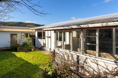 3/12 Dundas Street, The Wood, Nelson | Tall Poppy 