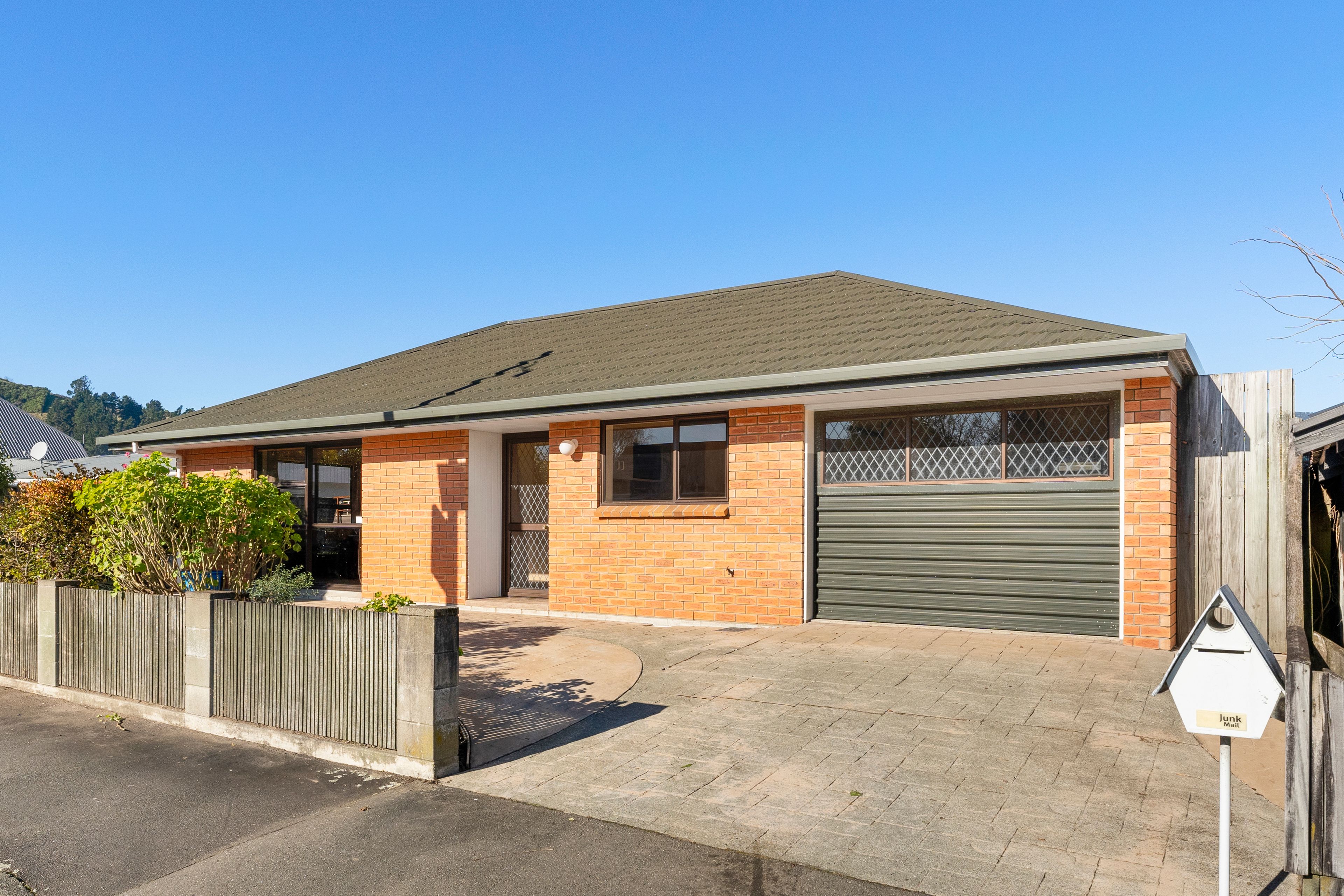 1/4 Weka Street, The Wood, Nelson | Tall Poppy