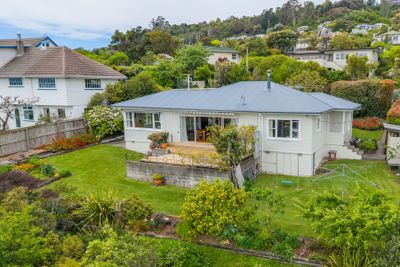 15 Tosswill Road, Tahunanui, Nelson | Tall Poppy 